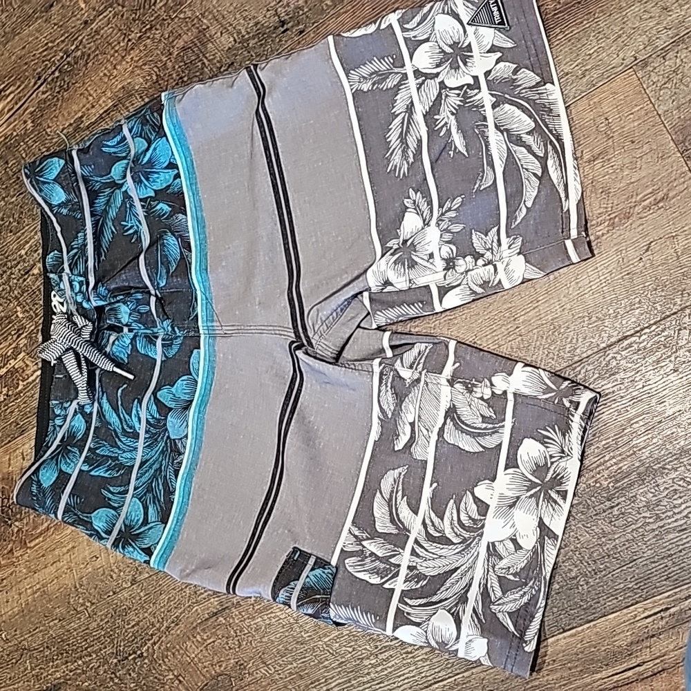 Trinity Board shorts Men's 28